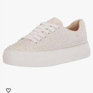 Betsey Johnson Women’s Sidney Sneaker, Pearl